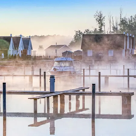 Cozy In Zerpenschleuse With Wifi Holiday home